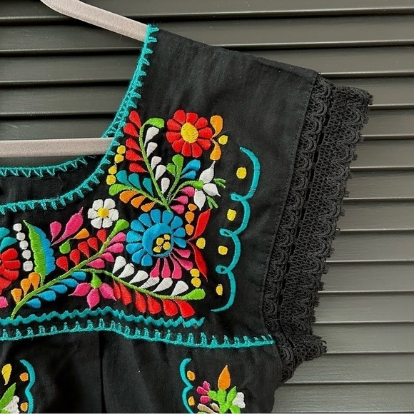 LBD Mexican Style! Black Mini Dress With Colorful Embroidery, Size Medium - Picture 7 of 14